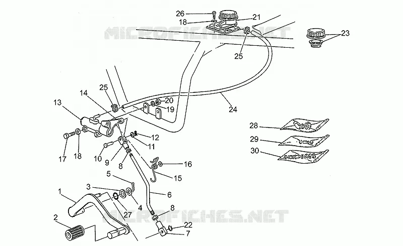 Rear master cylinder