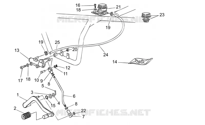 Rear master cylinder