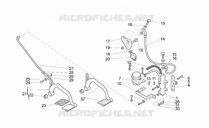 Rear master cylinder