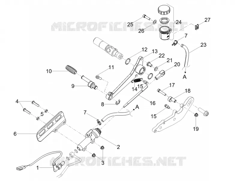Rear master cylinder