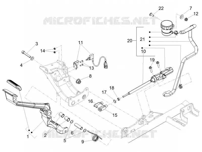 Rear master cylinder